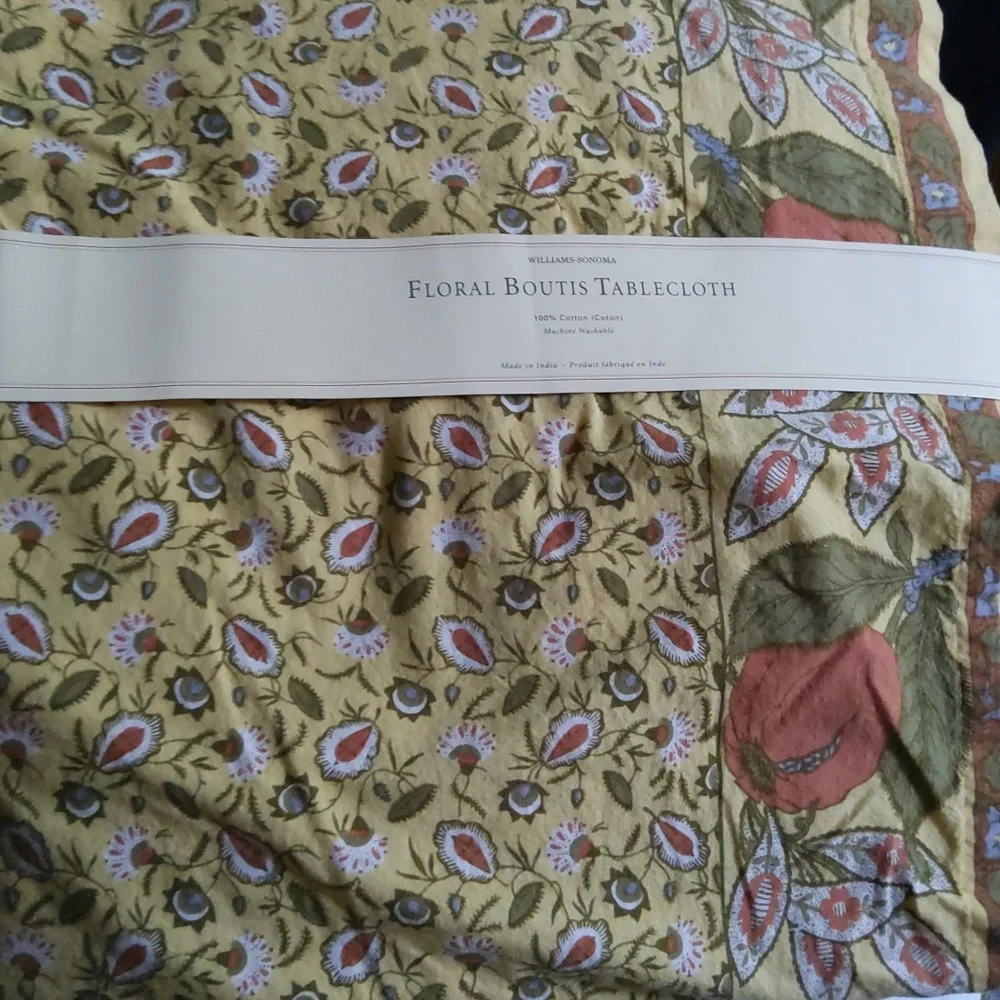 💥New💥WILLIAMS-SONOMA Square Floral Boutis Tablecloth